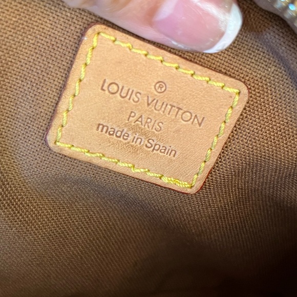 🎀 Louis Vuitton Monogram Geronimos Brown Body Bag - Picture 10 of 16